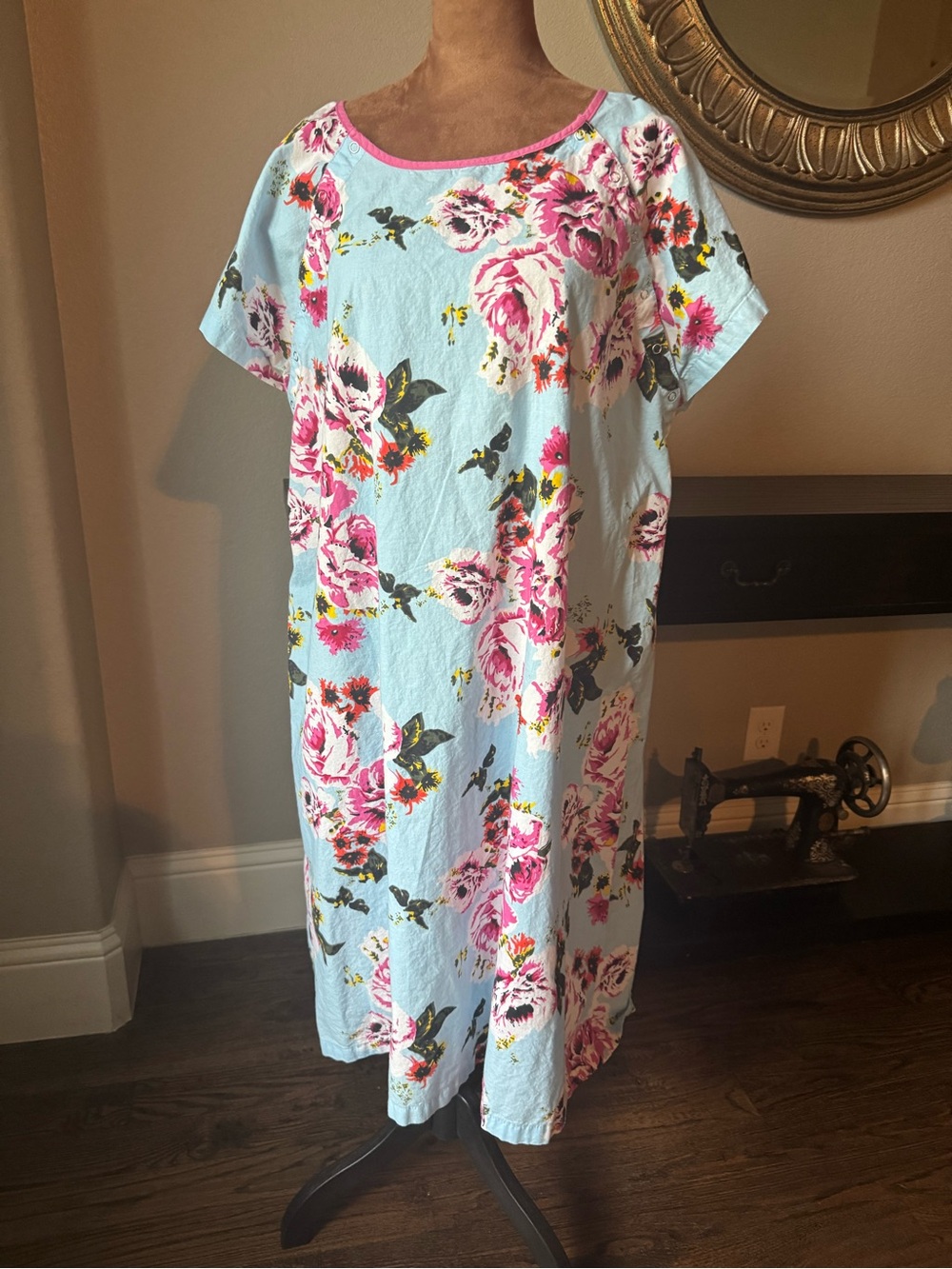 Gownies Recovery Gown | Delivery Robe | Post-op Maternity Floral Snaps L/XL